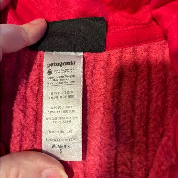 Patagonia Better Sweater Ribbed Marsupial 1/2 Zip Mock Neck ‘Jeweled Berry’ Sz S - Picture 9 of 13